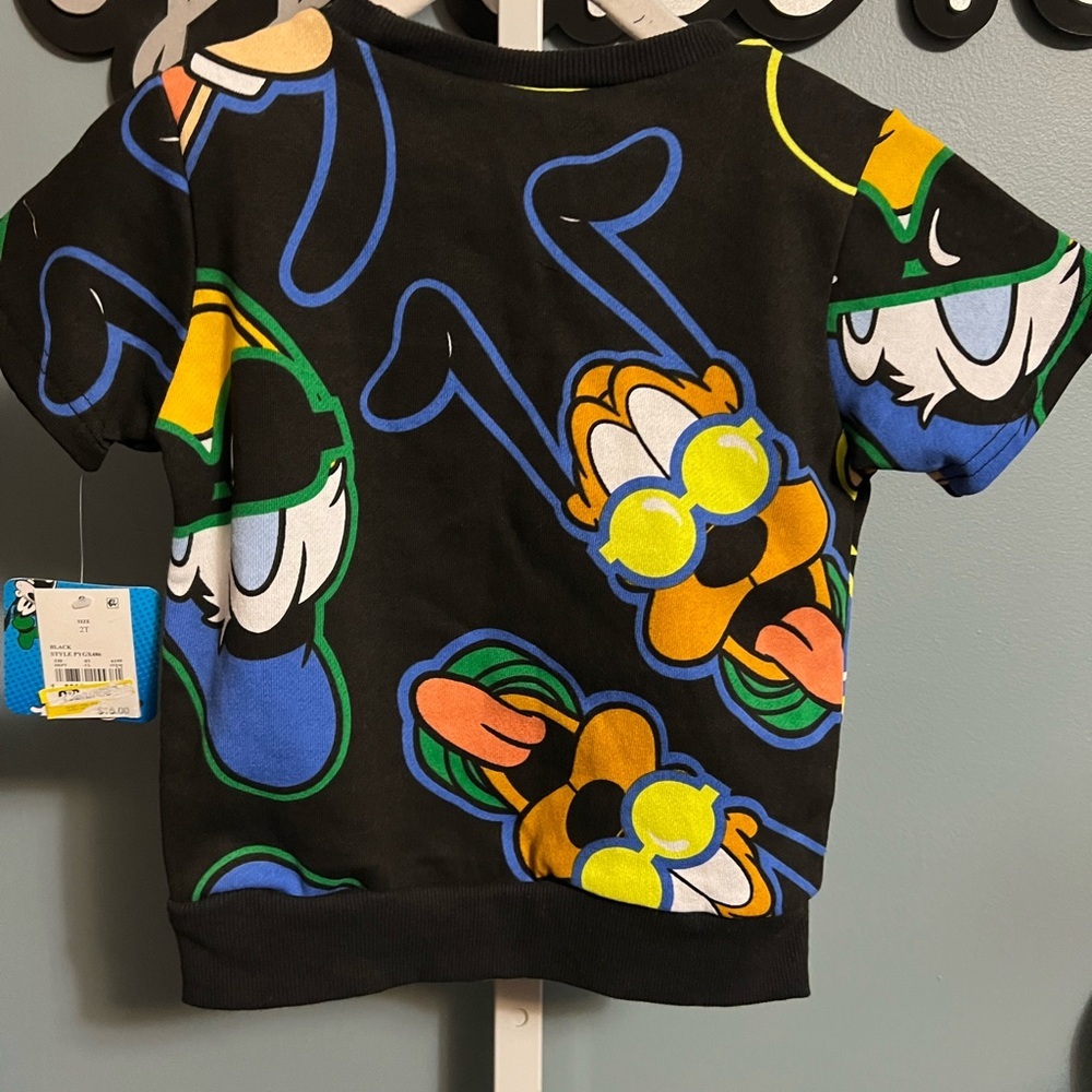 Mickey and the Gang Black Cartoon Character Short Sleeve Sweatshirt NWT - Picture 3 of 3
